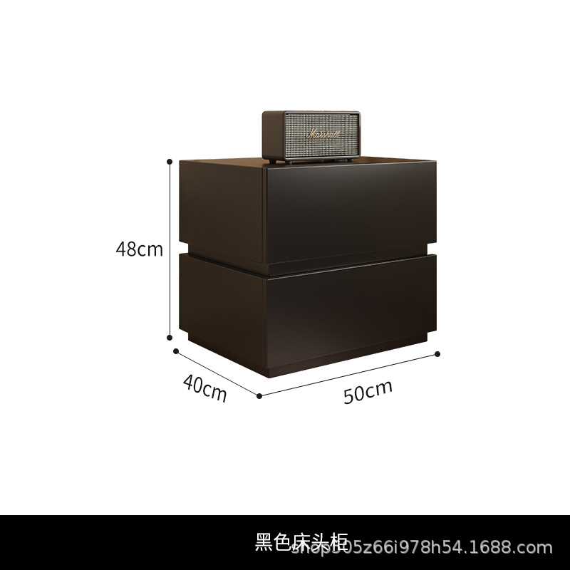 검은색