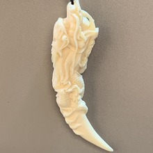 厂家直供新品象牙果雕刻大龙牙尖挂件挂饰随身把玩件手把件批发