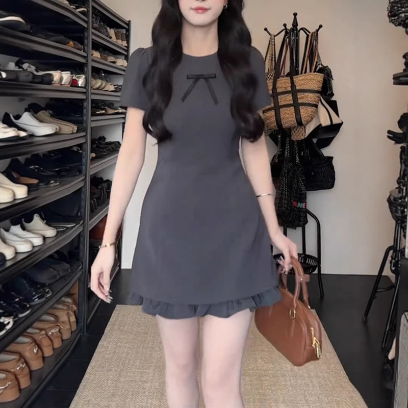 French-Style Niche Doll Collar Patchwork Pleated Short-Sleeve Dress for Women, Summer Waist-Cinching Slimming A-Line Short Dress for Petite Figures French-Style Niche Doll Collar Patchwork Pleated Short-Sleeve Dress for Women, Summer Waist-Cinching Slimming A-Line Short Dress for Petite Figures