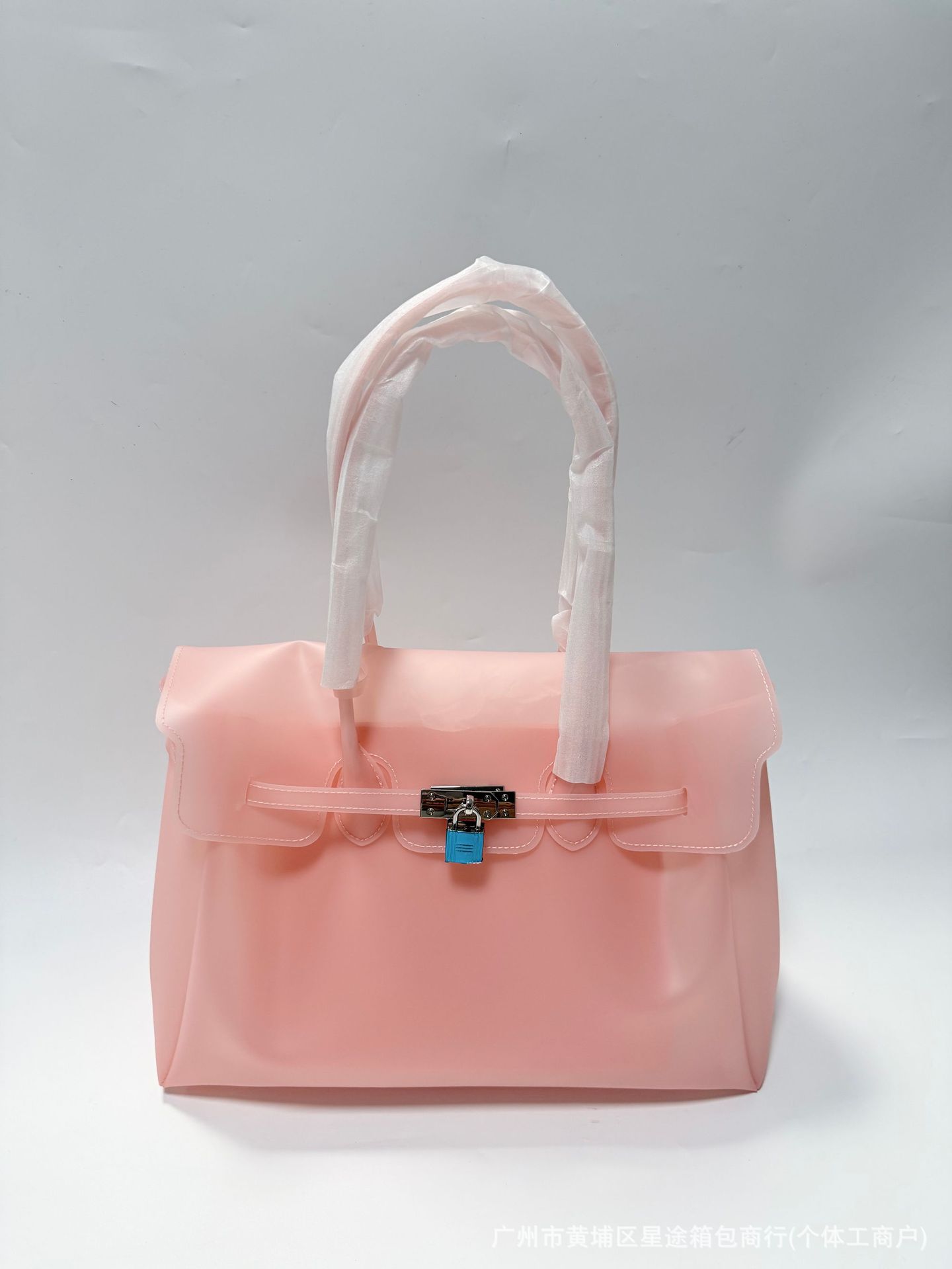 Tpu peach powder (with key + rivets on the bottom) / 35*27*15cm