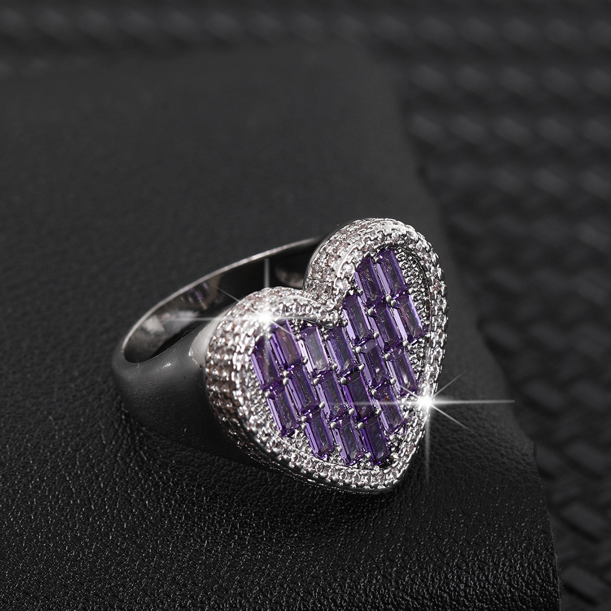 Copper Material Shiny Heart Shape Copper Inlay Zircon Men's Rings