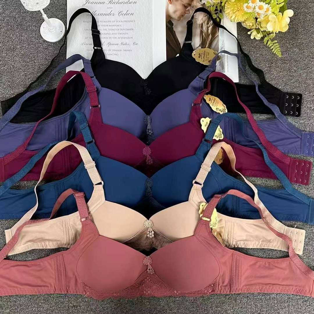 Bra de ropa interior de madres transfronterizas delgado de mediana edad sin anillo de acero cómodo bra de algodón agrupado grande bra al por mayor