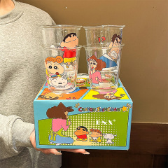 クレヨンしんちゃん連名グラス女性高颜値かわいいカップ家庭用オフィスカップ牛乳コーヒーカップ朝食