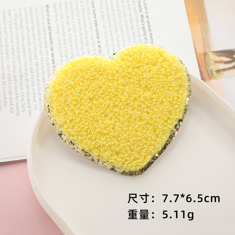 新しいハート型のグリッター刺繍フェルトは布の服のアクセサリーの刺繍の布を貼って丁を貼って卸売りを貼ります。|undefined