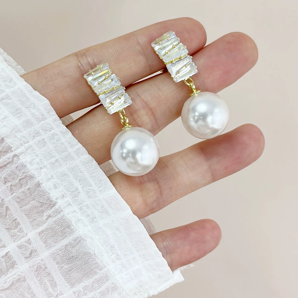 Zirconium from pearl, mosquito coil, ear clips