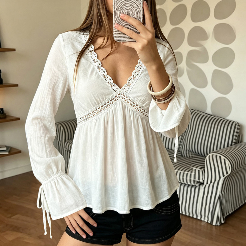 French-style lightweight babydoll shirt, solid color V-neck with lace trim, tie-detailed, slightly flared long sleeves, cute home T-shirt blouse French-style lightweight babydoll shirt, solid color V-neck with lace trim, tie-detailed, slightly flared long sleeves, cute home T-shirt blouse