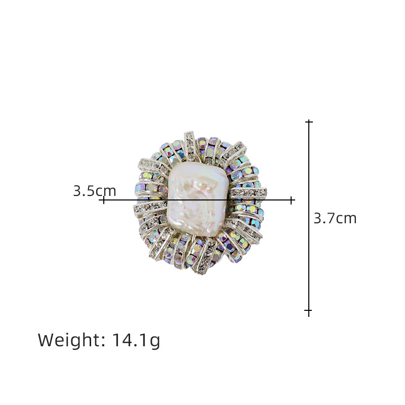 Europa y los Estados Unidos lujosos de alto grado imitación de diamante de perlas barrocas broches de perlas de otoño y invierno lujosos temperamento traje broches de flores de pecho abrigos image 6