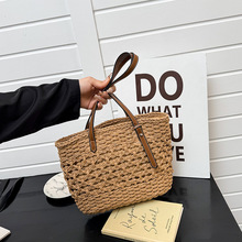 2026�¿���U��Ůʿ�μ����������߅�ȼ����ذ�