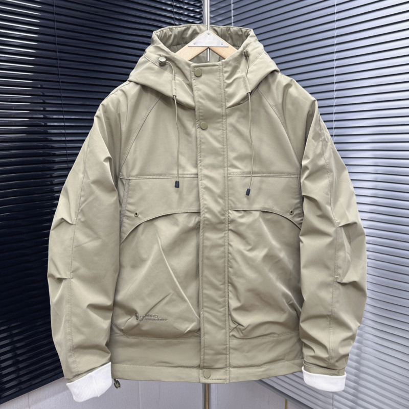 초겨울 스타일을 위한 카키색 코튼 안감