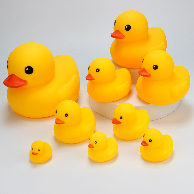 No. 8 pequeño pato amarillo juguete educativo para niños pellizcar sonido Hong Kong estilo pequeño pato juguete bebé baño jugando agua