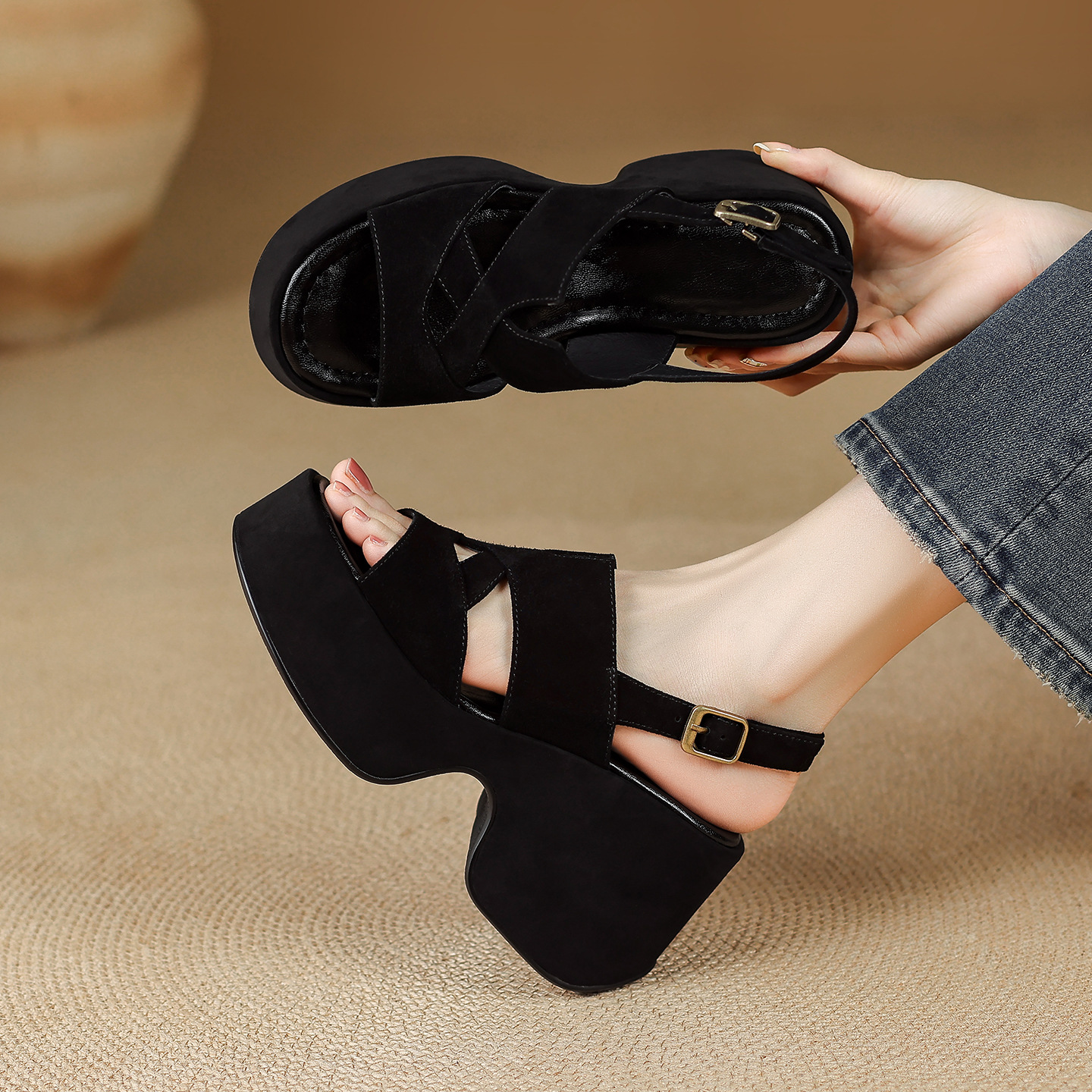 Sandal cao gót nữ đế platform da lộn quai ngang gót 9 cm — Da cừu đen lật, Da cừu đen