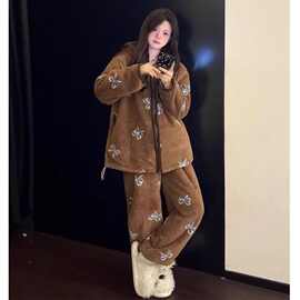 300斤大码美拉德蝴蝶结印花珊瑚绒睡衣女冬季毛绒保暖家居服套装