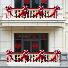 田舎の結婚式のバルコニーの装飾女性の結婚式のヴィラの庭の階段の手すりバルーンラテアート結婚式の部屋の装飾セット