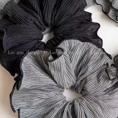 人気商品のシフォンビーズのプリント生地は髪飾りの大腸輪の服の生地を作っています。