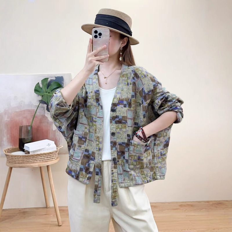 2025年秋季新款斜纹棉双层纱蝙蝠袖外套宽松文艺设计感印花女上衣|undefined