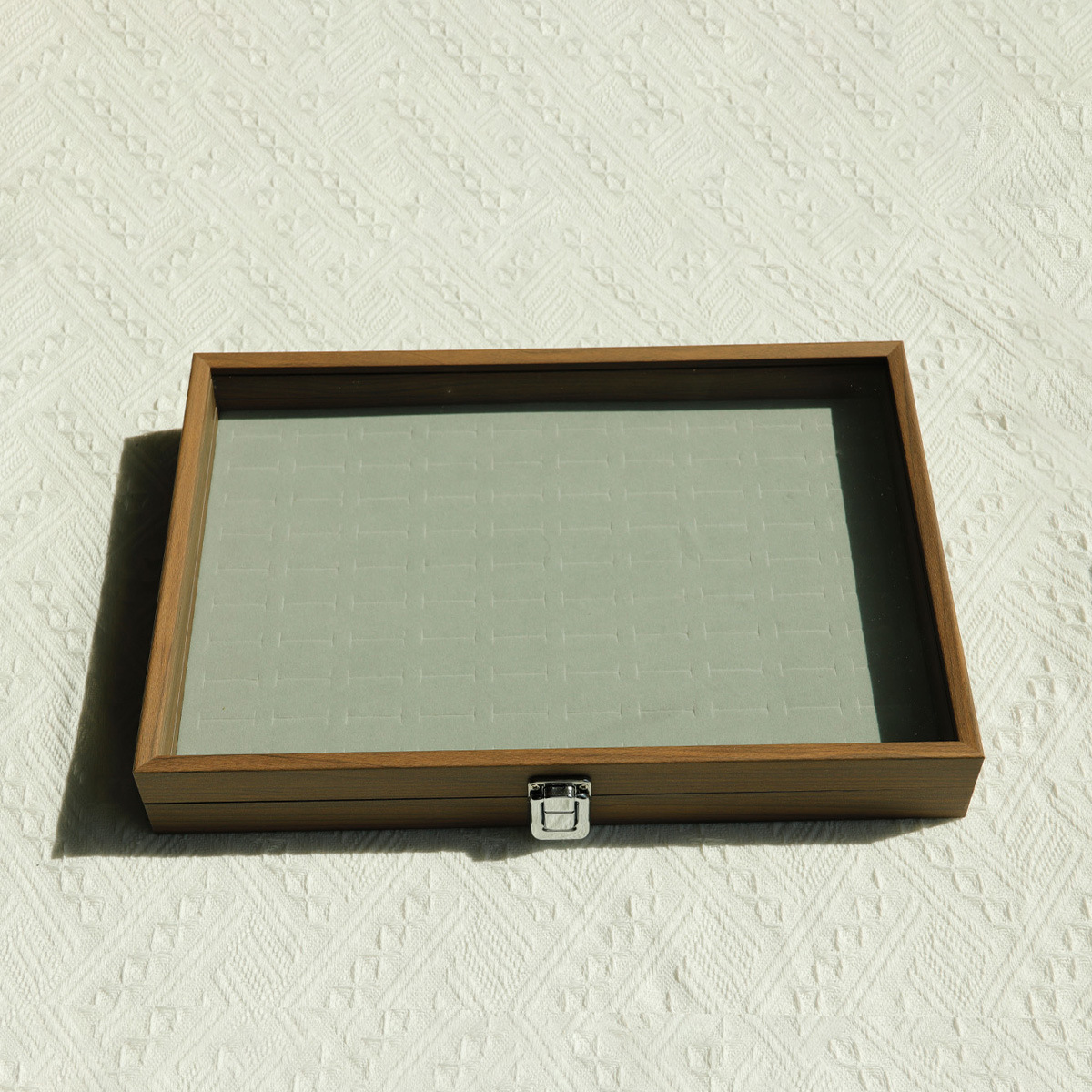 �������ɺ���Ʒ���鱦������ָ��������չʾ����������ľ��������