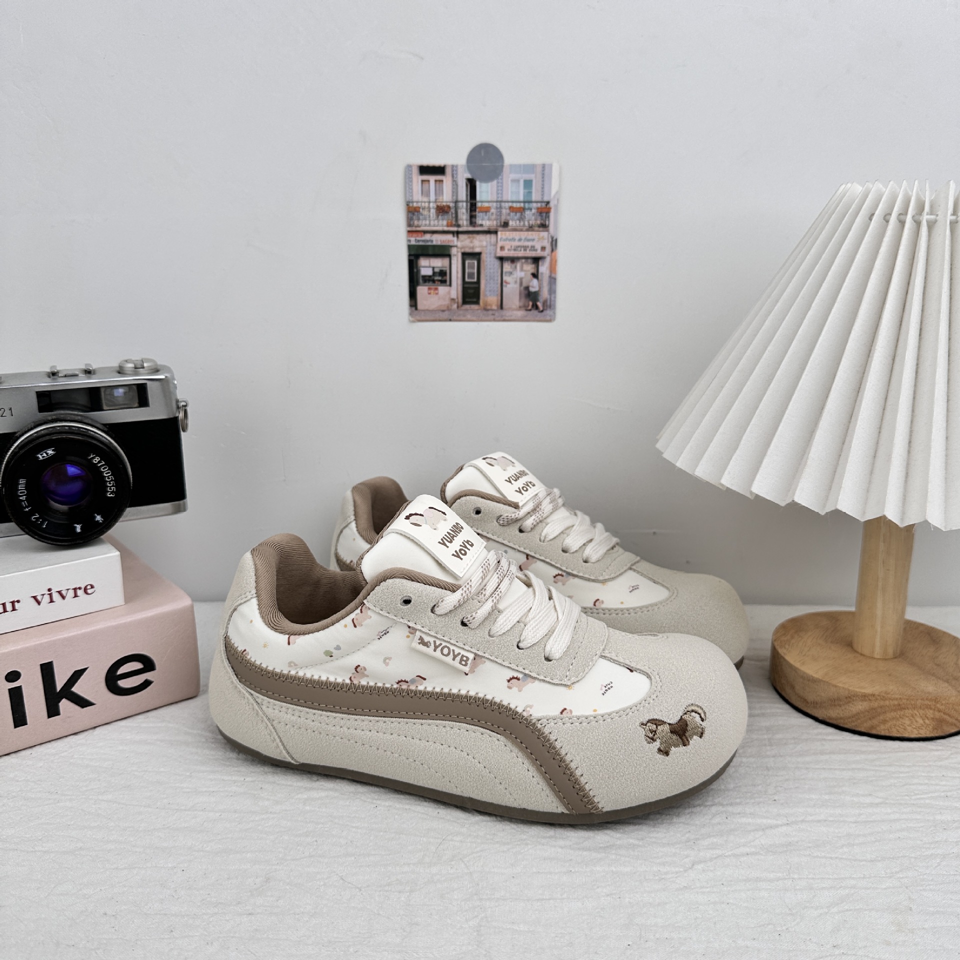 YUANBO multicolor zapatos de entrenamiento de mujeres 2025 primavera nueva variedad de zapatos deportivos casuales de cabeza redonda cordones zapatos Gump