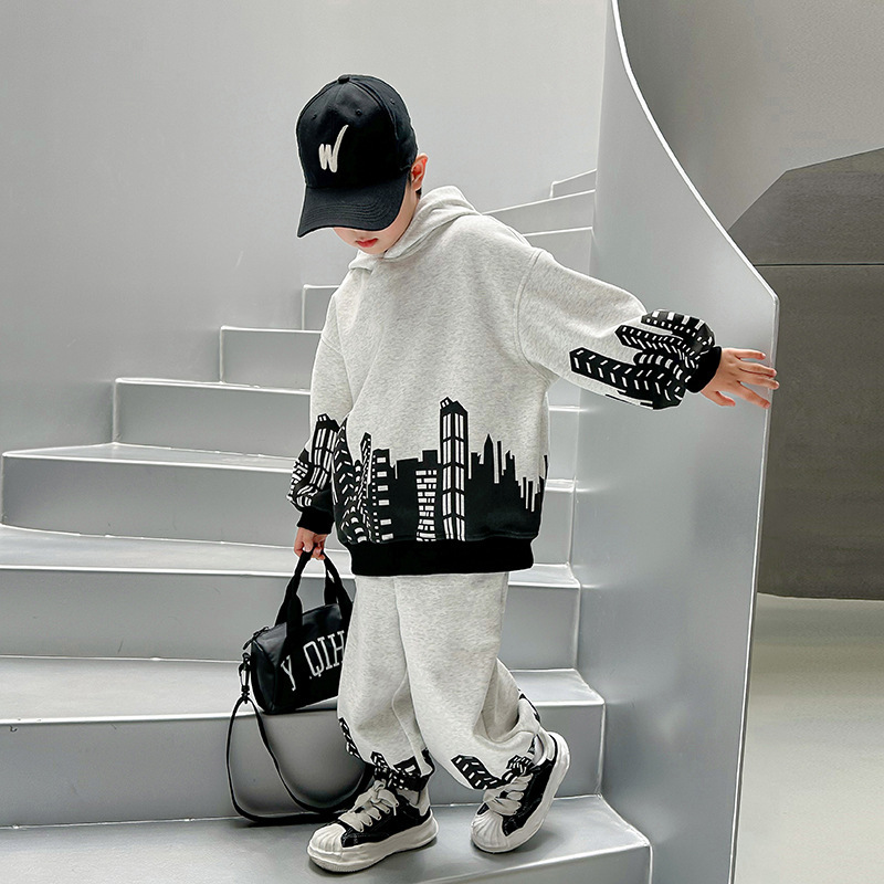 Conjunto de sudadera con capucha y pantalón para niño estilo_voghion.com