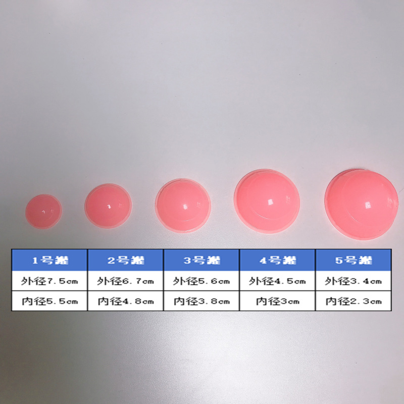 家庭用シリカゲル抜缶器の負圧タンクの子供が背中を開けてタンクを通り抜けます。|undefined