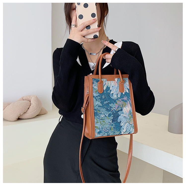 Large-capacity Oil Painting Fashion Shoulder Tote Bag Wholesale Nihaojewelry display picture 12