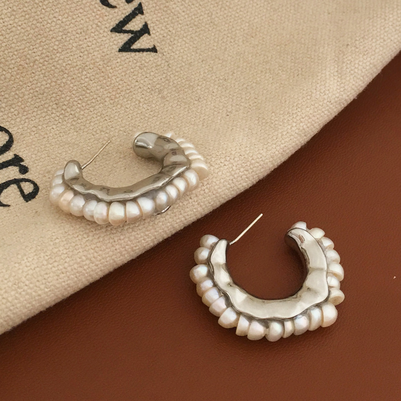 Fashion Geometric Copper Earrings Plating Artificial Pearls Copper Earrings display picture 6