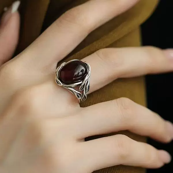 Vintage Ethnic Style Egg Face Ring for Women, New Chinese Fashion Niche Light Luxury High-End Open Ring