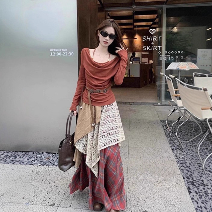 Travel Outfit Set for Women: Halter Neck Off-Shoulder Long-Sleeve T-Shirt and Plaid Two-Piece Skirt Set for Early Autumn Travel Outfit Set for Women: Halter Neck Off-Shoulder Long-Sleeve T-Shirt and Plaid Two-Piece Skirt Set for Early Autumn