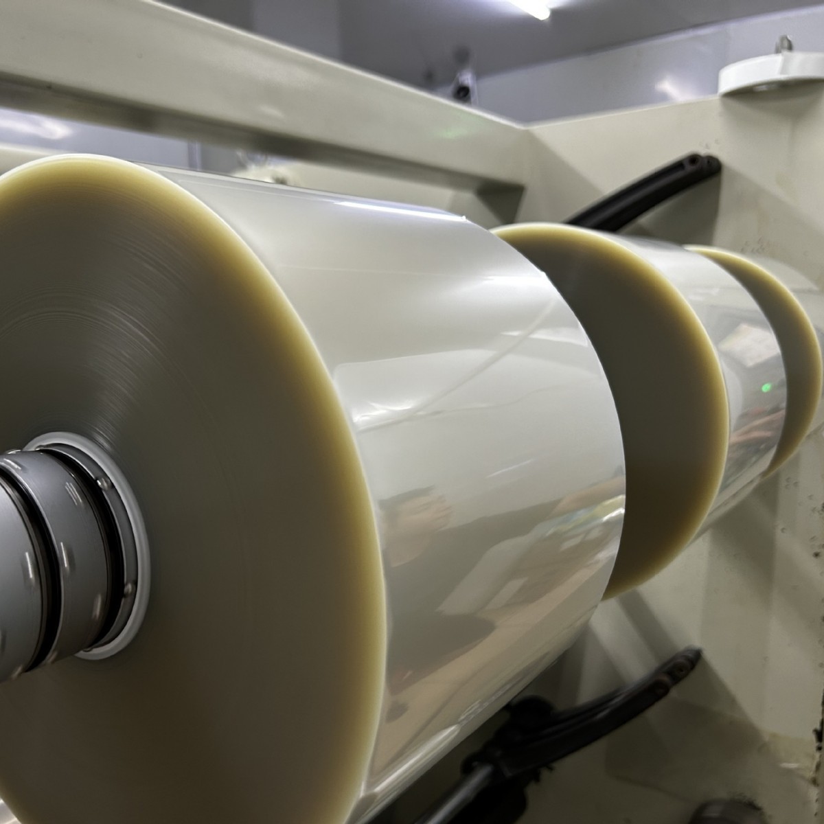 0.075自动吸附粘贴无气泡PET透明保护膜/透明底