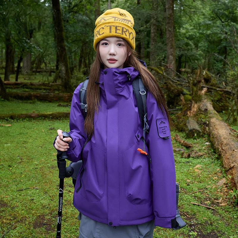 啄木鸟红色冲锋衣女款三合一春秋季新款登山防风防水潮牌外套|undefined