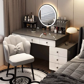 电脑桌;床头柜;书架