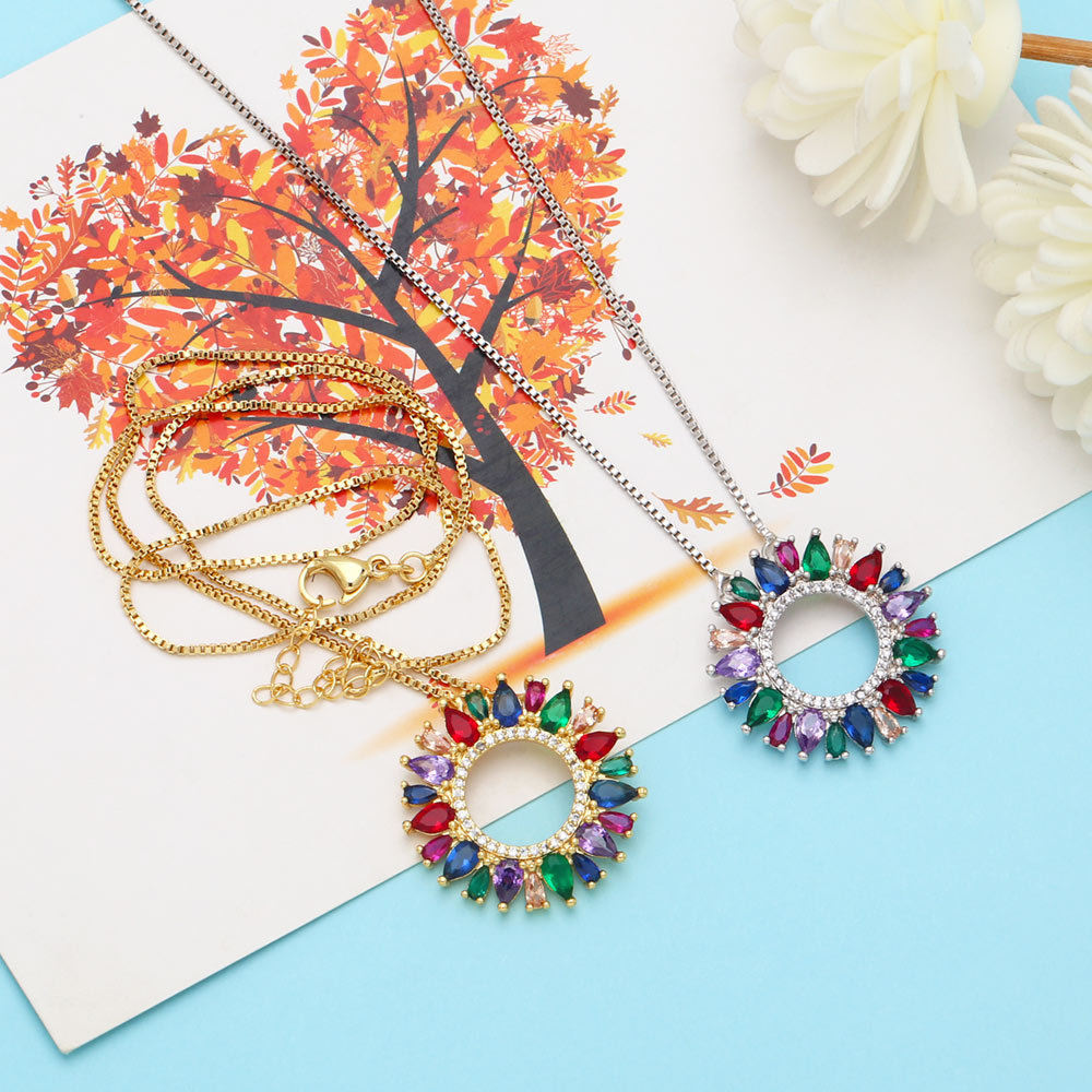 Fashion Round Copper Pendant Necklace Inlay Zircon Copper Necklaces