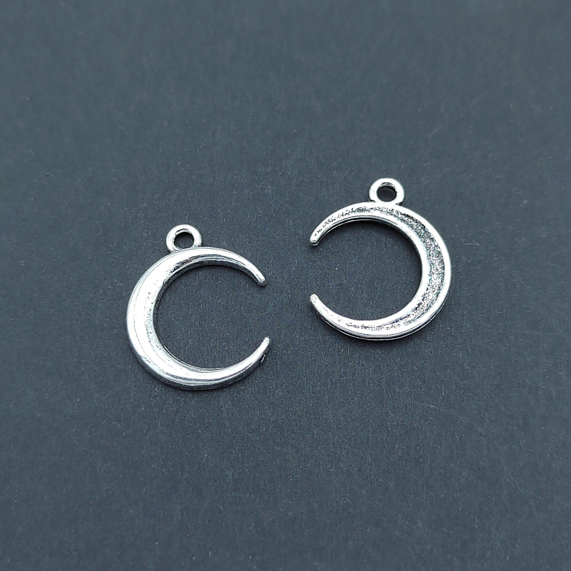 100 Pcs/package Simple Style Moon Alloy Plating Pendant Jewelry Accessories display picture 4