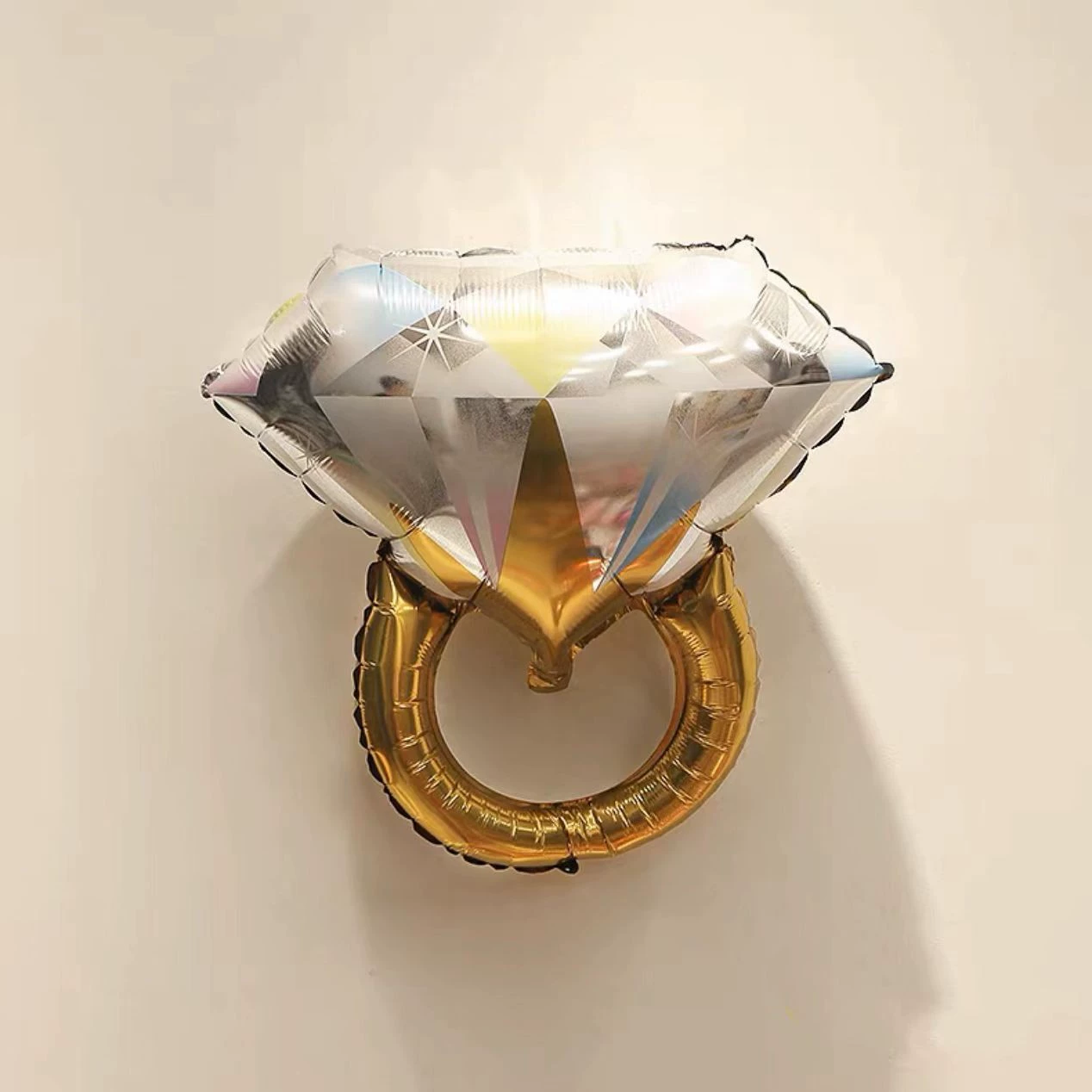 Wedding ring for St. Valentine's Day, commemorative balloon