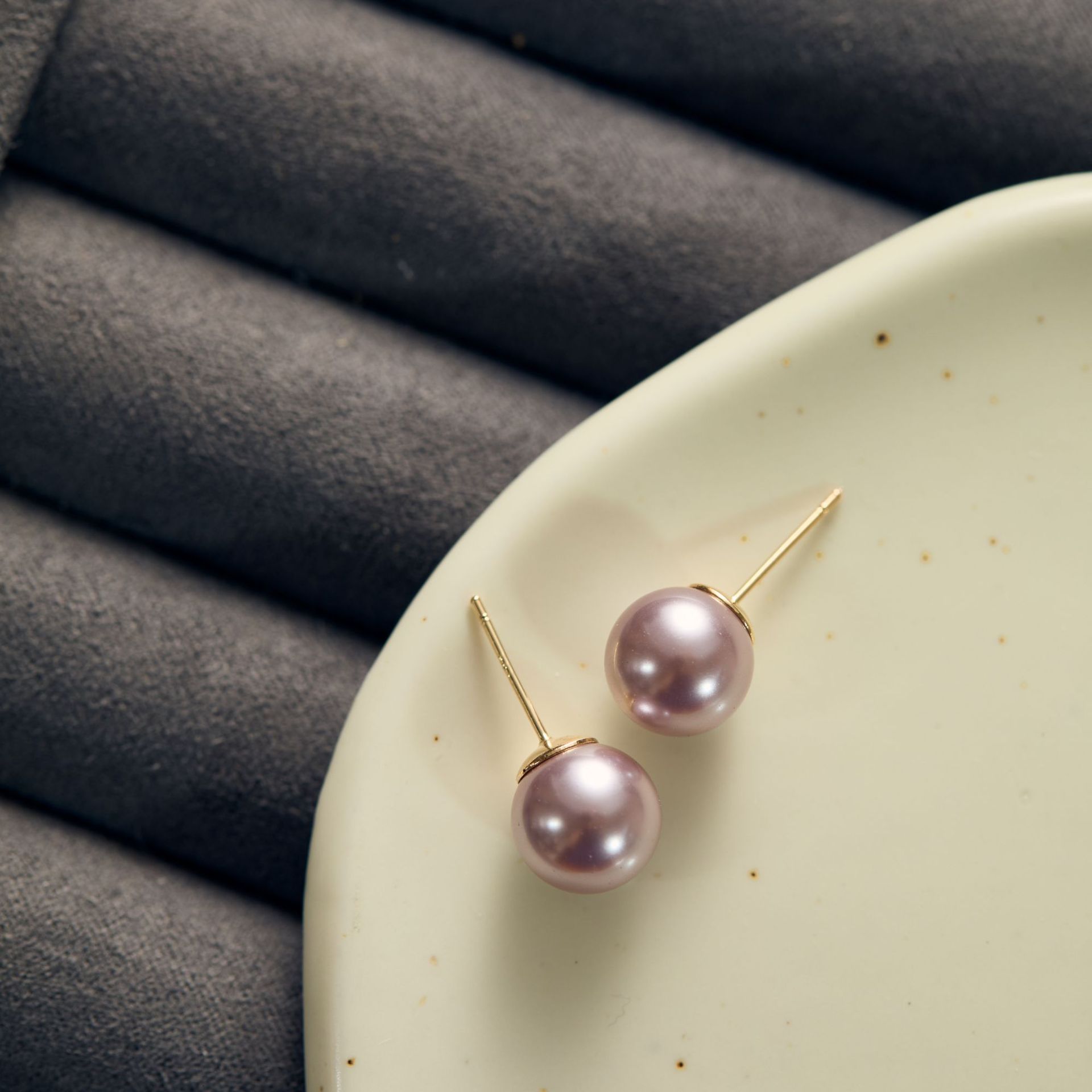 Earrings, 10mm