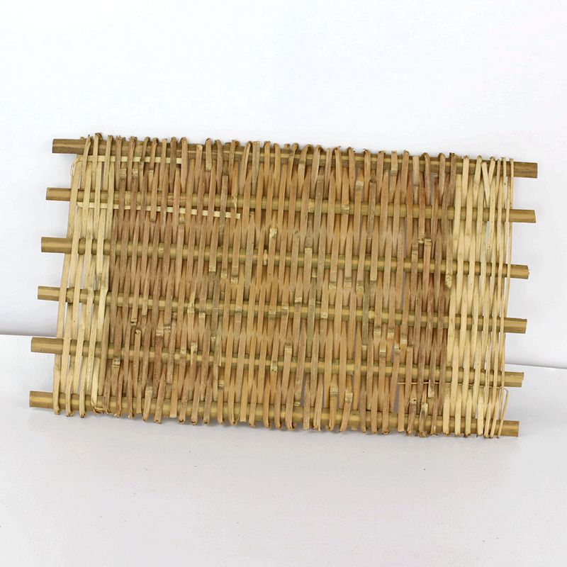 Bamboo strips for making dried tofu, hand-woven bamboo boards, oil tofu molds, draining boards for tofu puffs, and other bean products.