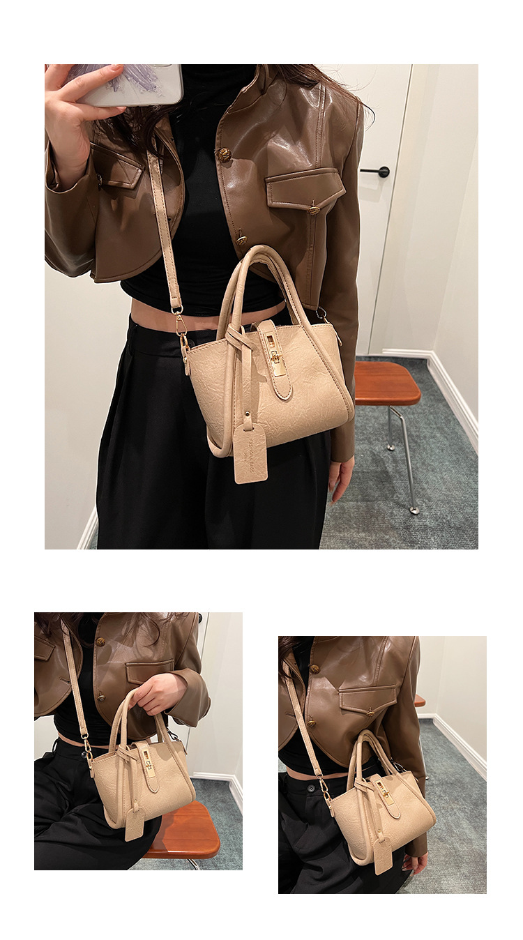 Women's Small Autumn&Winter Pu Leather Solid Color Vintage Style Lock Clasp Bucket Bag display picture 5