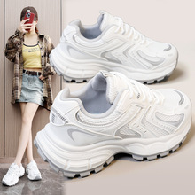 �p��28082�W��͸���\��ЬŮ2026�괺���¿���H�ٴ��ϵ�Ь���eЬ