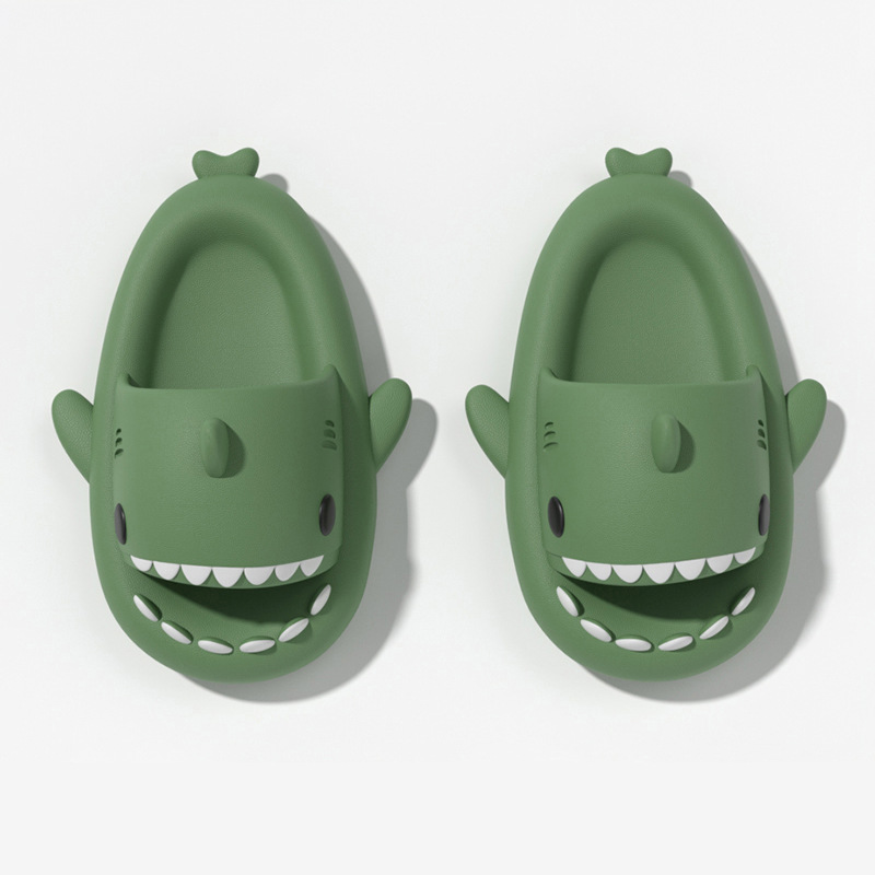 Sandalias para niños de tiburón transfronterizo sandalias niños 2023 de verano nuevos niños EVA Luz de mierda sensación casa zapatillas niñas