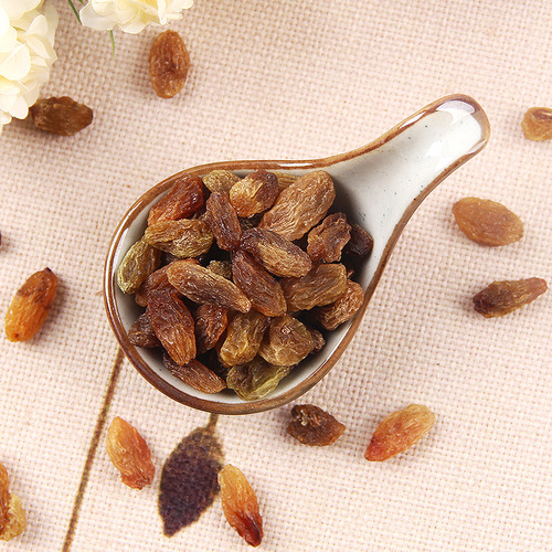 Xinjiang specialty Turpan large-grain raisins, seedless, no-wash, ready-to-eat, manufacturer wholesale, preferential treatment for large quantities