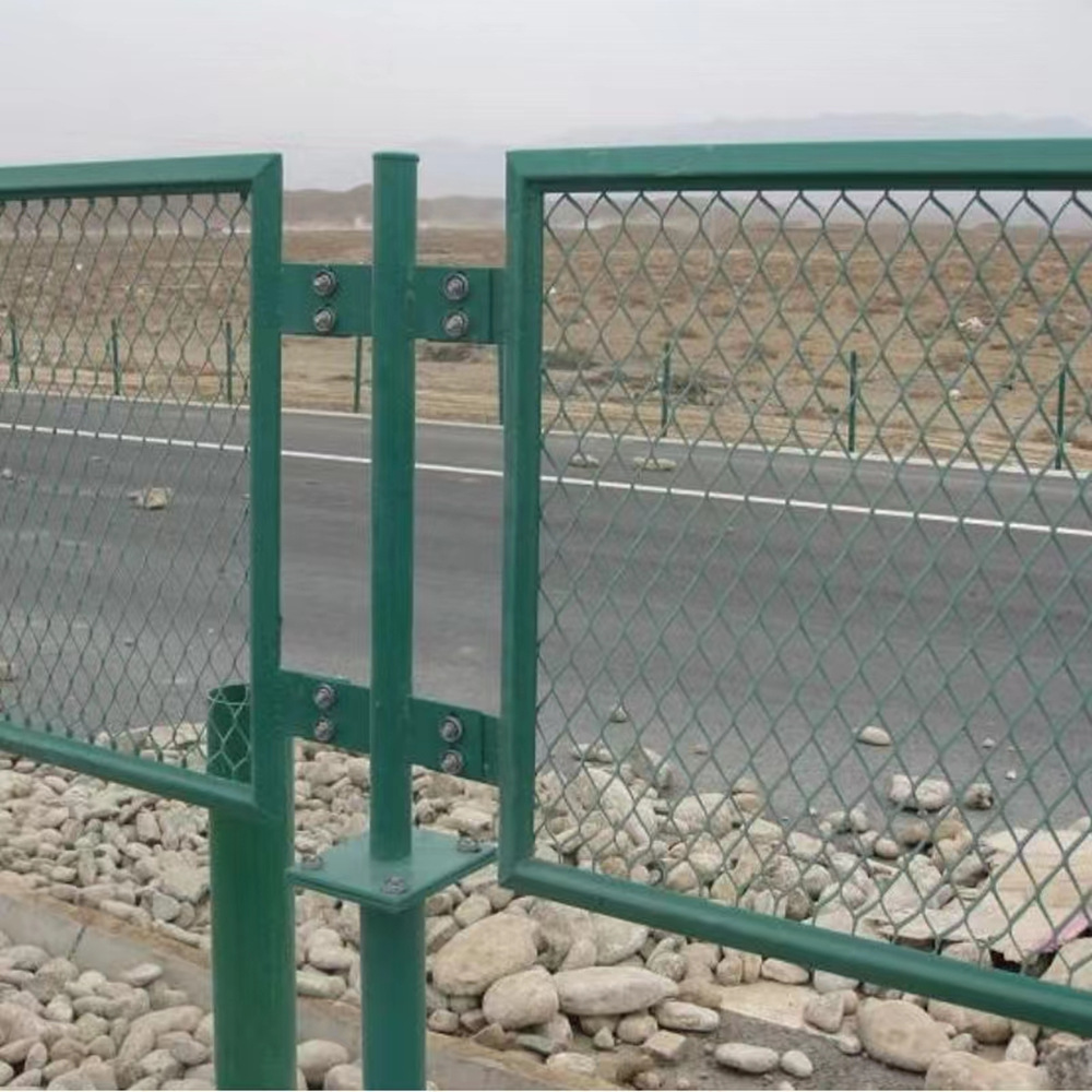 铁路高速公路防护框架护栏网养殖圈地隔离网园林护栏双边直供批发