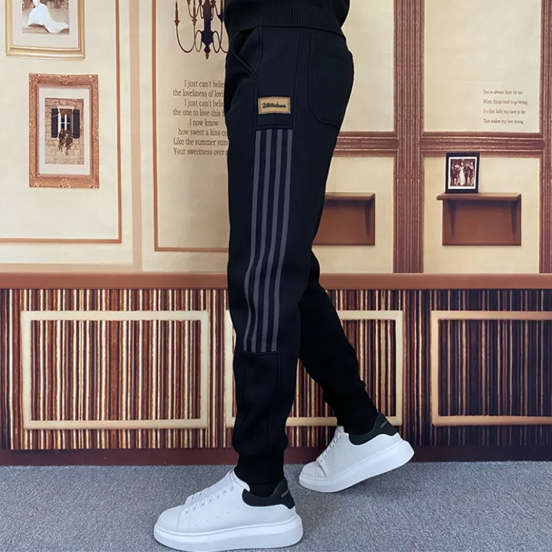 검은색