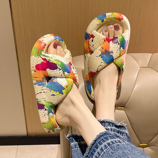 Slippers Women's Summer Net Infrared Wear 2025 New Fashion Graffiti Print Cross Thick Bottom Non-Slip Beach Sandals