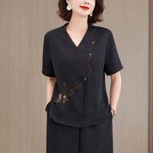 实拍 妈妈夏装短袖T恤2025新款洋气小衫中老年女装真丝上衣