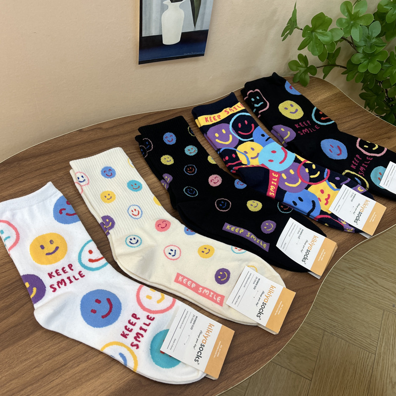 【Korean Dongdaemun Kikiya Imported Women'S】Wholesale Purchasing of New Autumn and Winter Mid-Calf Socks with Full-Print Smiley Face Cotton Socks