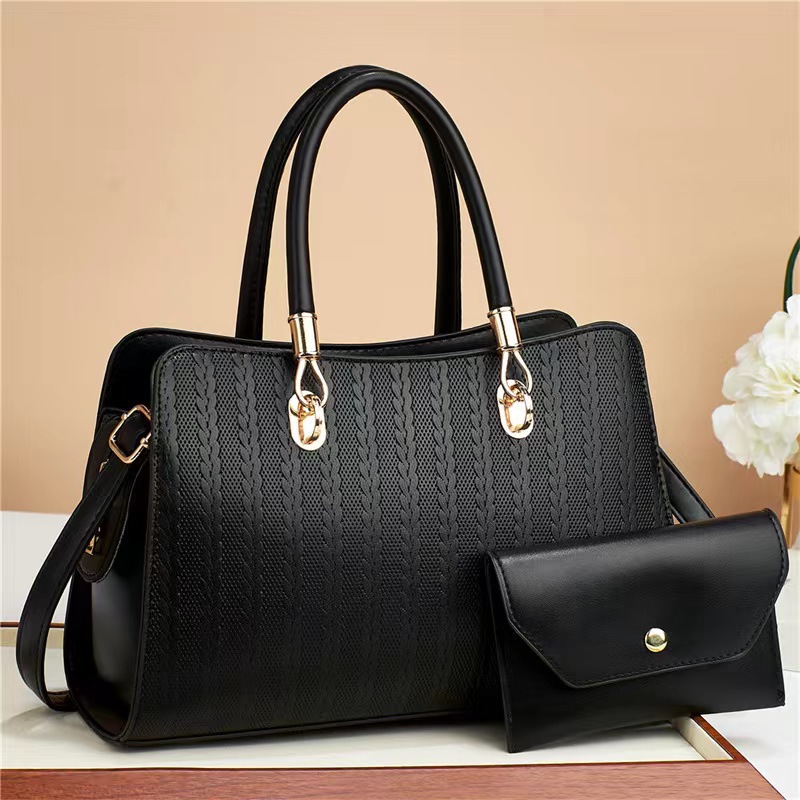 Femmes Grande Faux Cuir Couleur Unie Style Vintage Style Classique Carré Fermeture Éclair Sac Bandoulière display picture 1