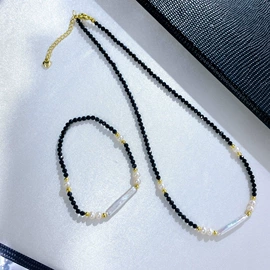 项链;耳钉;耳环