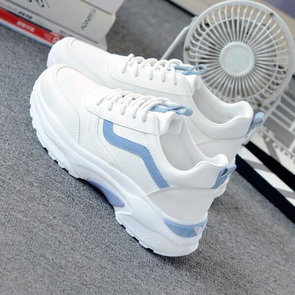 White cute autumn fashionable sneakers for leisure platform