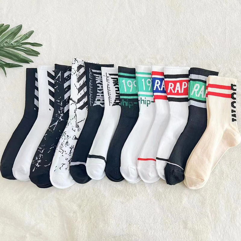 All-match simple fashionable socks sports socks women's fashionable personality AB socks men's couple mid-calf socks hip hop skateboard basketball socks