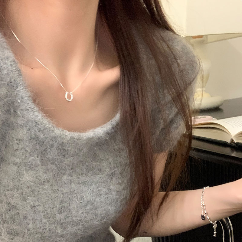 Collier pendentif fer à cheval en forme de u élégant pour femme_voghion.com