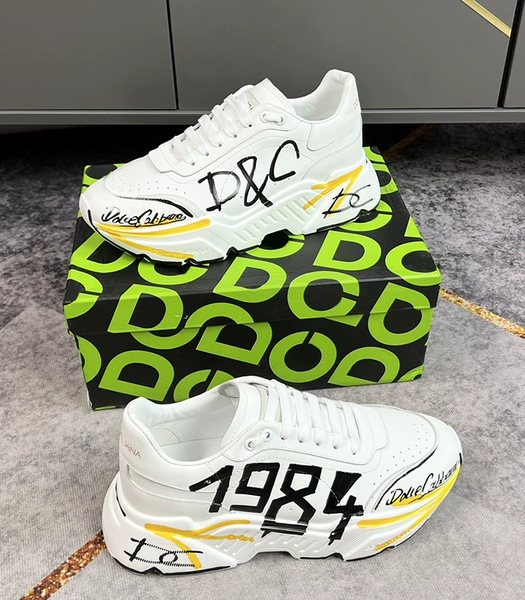 White (yellow)